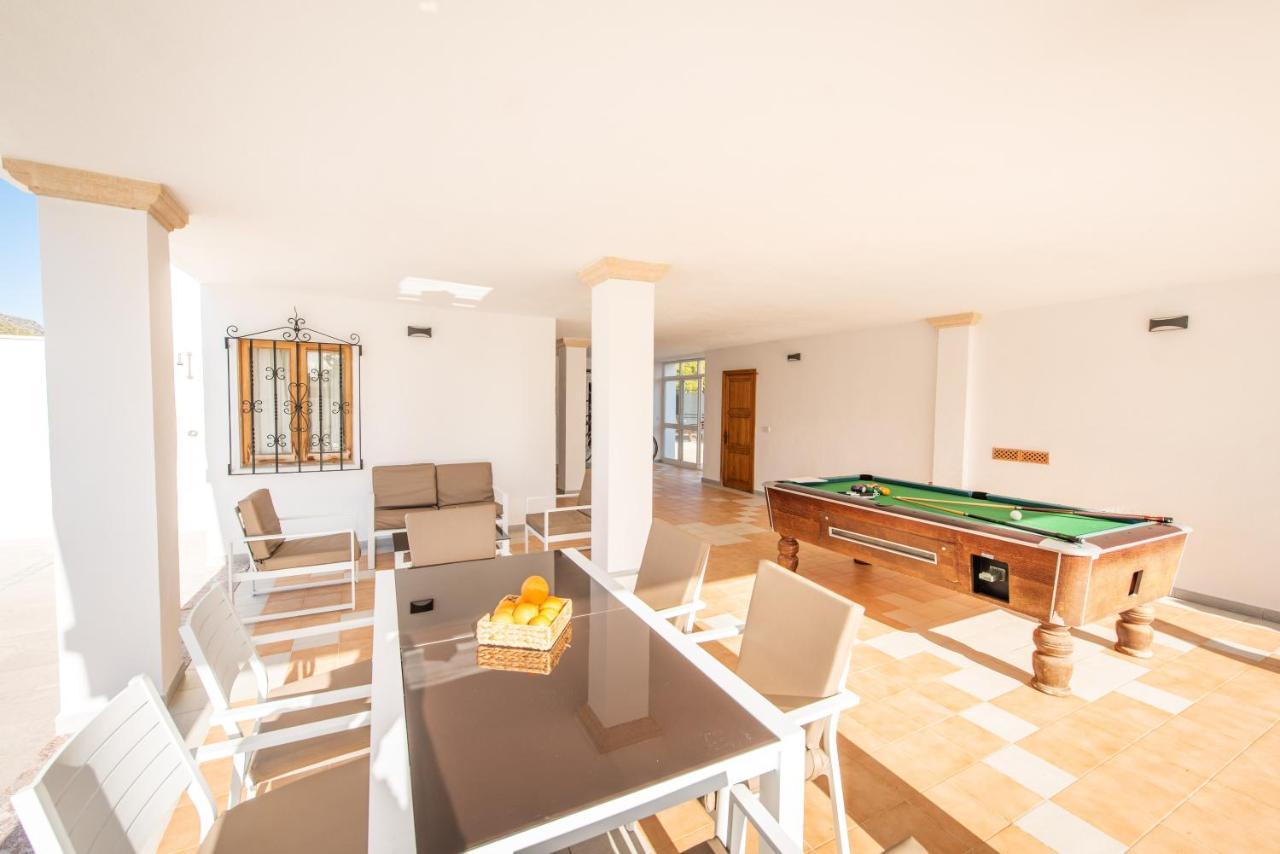 A Perfect Location Villa For Holidays With Ac And Private Pool Port de Pollença Eksteriør bilde